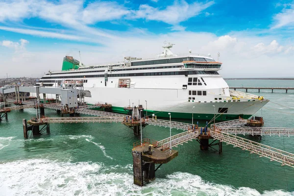 Puerto de Dublín durante el día — Foto de Stock