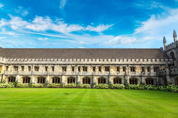 Magdalen College at Oxford — Stock Photo, Image