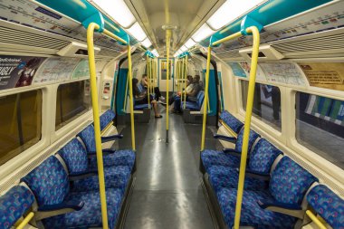 Londra Yeraltı Metro İstasyonu