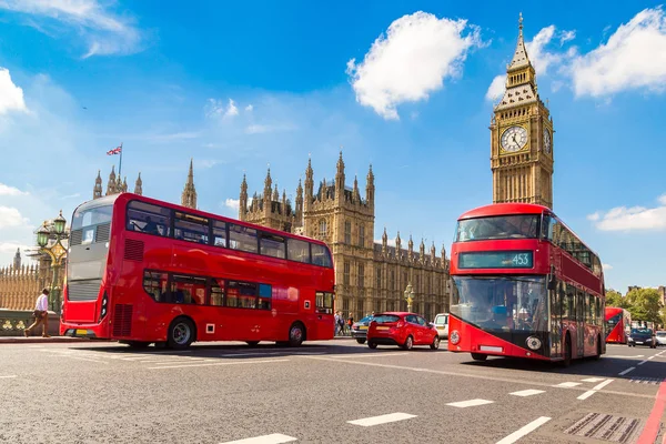 Big Ben en dubbeldekker bussen — Stockfoto