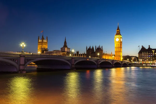 Big Ben, Parliament, Westminster bridge — Stock Photo, Image