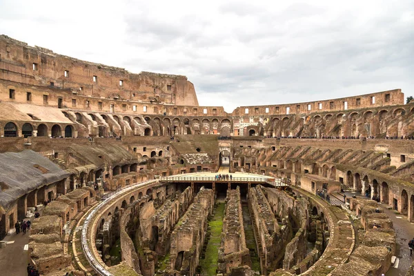 Coliseu Lendário em Roma — Fotografia de Stock