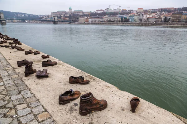 Sapatos aveia do rio Danúbio — Fotografia de Stock