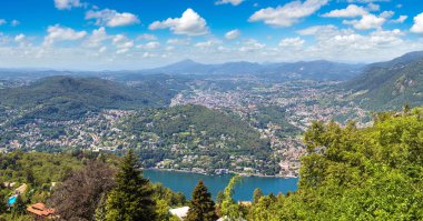 como Gölü'nün panoramik görünüm 