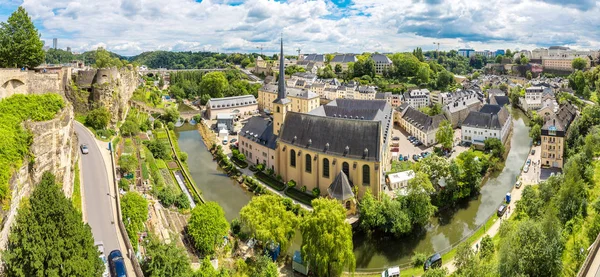 Paisagem urbana panorâmica do Luxemburgo — Fotografia de Stock