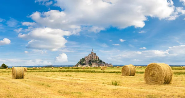 Panorama de la abadía del Mont Saint Michele —  Fotos de Stock