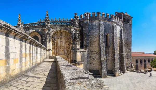 Place centrale du château templier médiéval intérieur — Photo