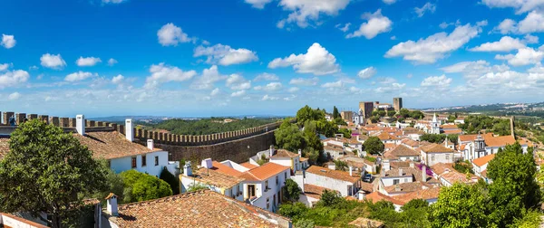 Vue aérienne panoramique de la ville médiévale Obidos — Photo