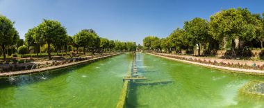 Çeşmeler ve bahçeleri Alcazar de