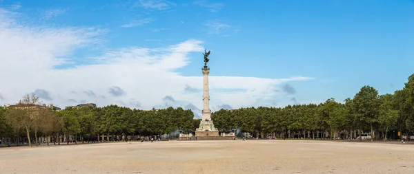 Monumento aux Girondins na praça Quinconces — Fotografia de Stock