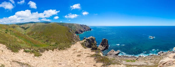 Sintra Atlas Okyanusu kıyılarında — Stok fotoğraf