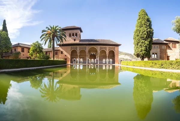 Palacio Partal en Alhambra — Foto de Stock