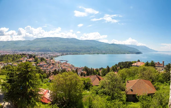 Панорама города Охрид — стоковое фото