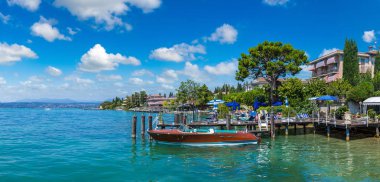 Sirmione üzerinde Garda Gölü Panoraması