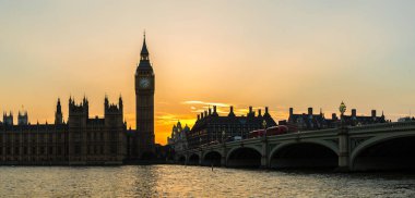 Güzel yaz gece Londra'da