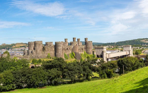 Castelo conwy em valas — Fotografia de Stock