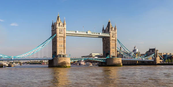 Tower Bridge in London — Stockfoto