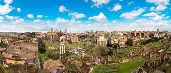 Antichi ruderi del Foro di Roma — Foto Stock