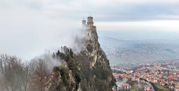 Forteresse Rocca della Guaita — Photo