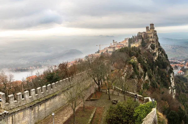 Rocca della Guaita fortress — Stock Photo, Image
