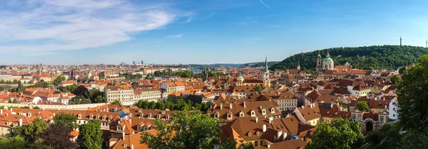 Πανοραμική άποψη της Πράγας — Φωτογραφία Αρχείου