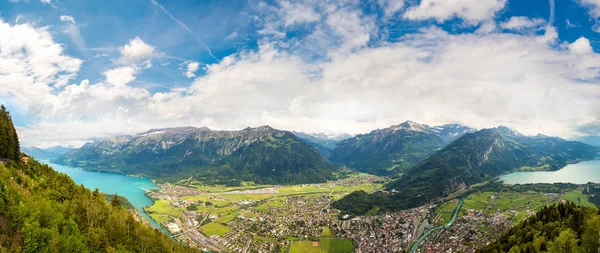 Panoramatický pohled z Interlakenu — Stock fotografie