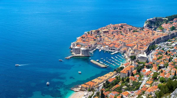 Antenn Visa gamla staden Dubrovnik — Stockfoto