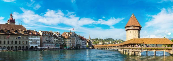 Panorama del famoso ponte della Cappella — Foto Stock