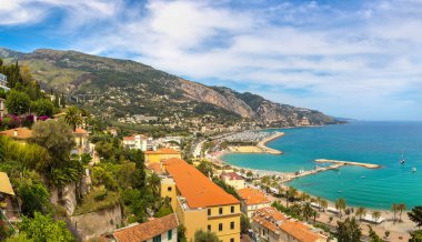 Bir Menton panoramik görünüm