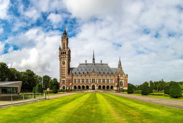 Peace Palace in Hague — Stock Photo, Image