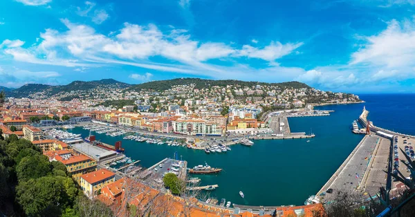 Панорамный вид на порт в Ницце — стоковое фото