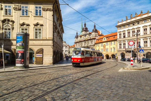 Prag'daki eski tramvay — Stok fotoğraf