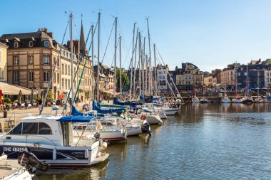  Fransa'da Honfleur Harbour 