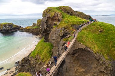 Carrick-a-rede ip köprüsü