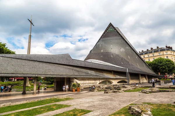 Kilise Saint Joan of Arc Rouen içinde
