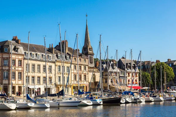 Puerto de Honfleur en Francia — Foto de Stock