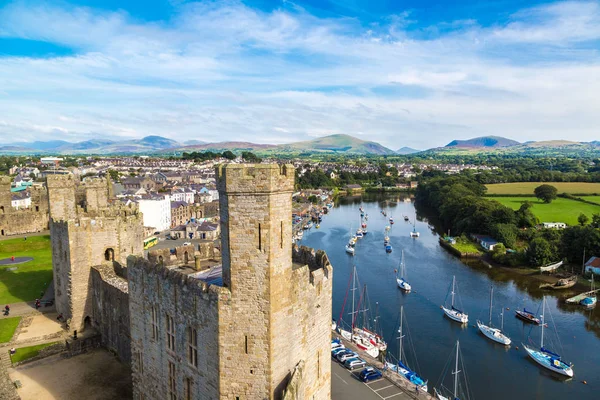 Caernarfon Castle in Wales — Stockfoto