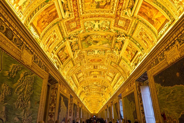 Vatican museum in Rome — Stock Photo, Image