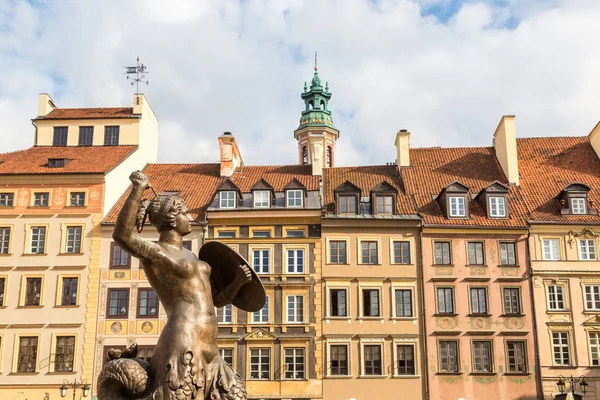 Estatua sirena "Sirena" en Varsovia —  Fotos de Stock