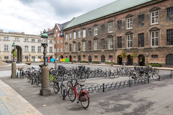 Aparcamiento para bicicletas en Copenhague , — Foto de Stock