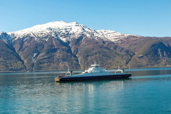 Navio de ferry na Noruega — Fotografia de Stock