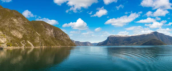 Panorama van de Sognefjord in Noorwegen — Stockfoto