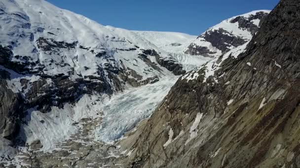 Luchtfoto beeldmateriaal van Noorwegen in een zonnige dag — Stockvideo