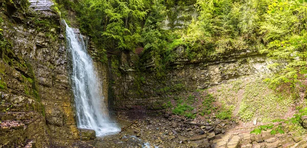 Waterfall in Carpathian mountain — Stock Photo, Image