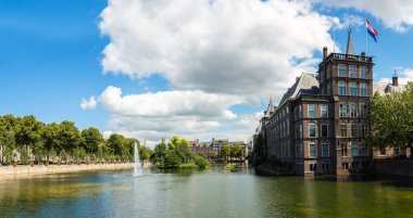 Lahey 'deki Binnenhof Sarayı