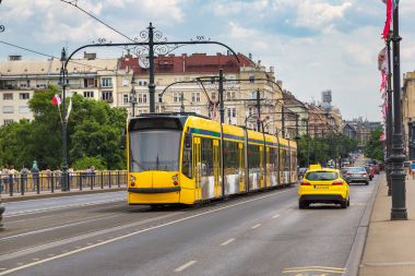 Budapeşte'de modern tramvay