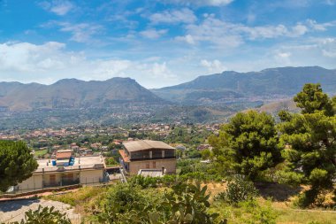 Manzaralı Monreale yakınındaki