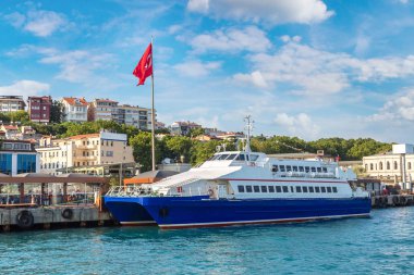 İstanbul 'da yolcu gemisi