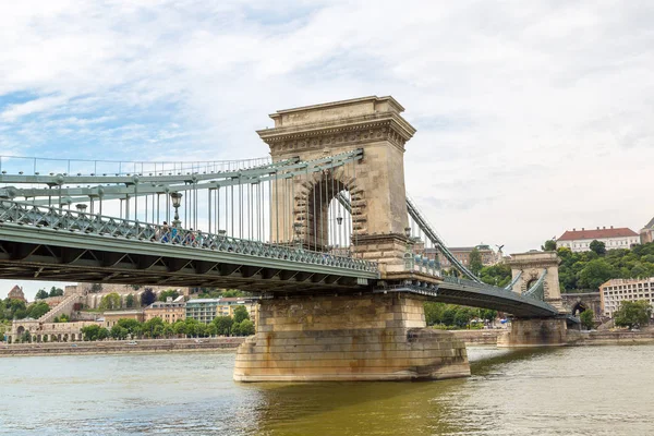 Γέφυρα των αλυσίδων Szechenyi στη Βουδαπέστη — Φωτογραφία Αρχείου