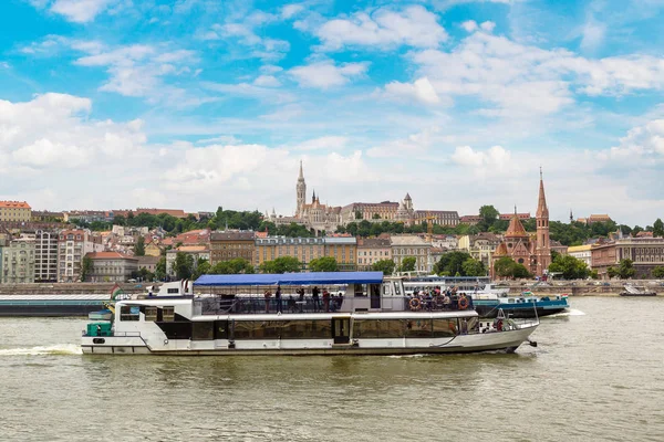 Budapest e il Danubio — Foto Stock